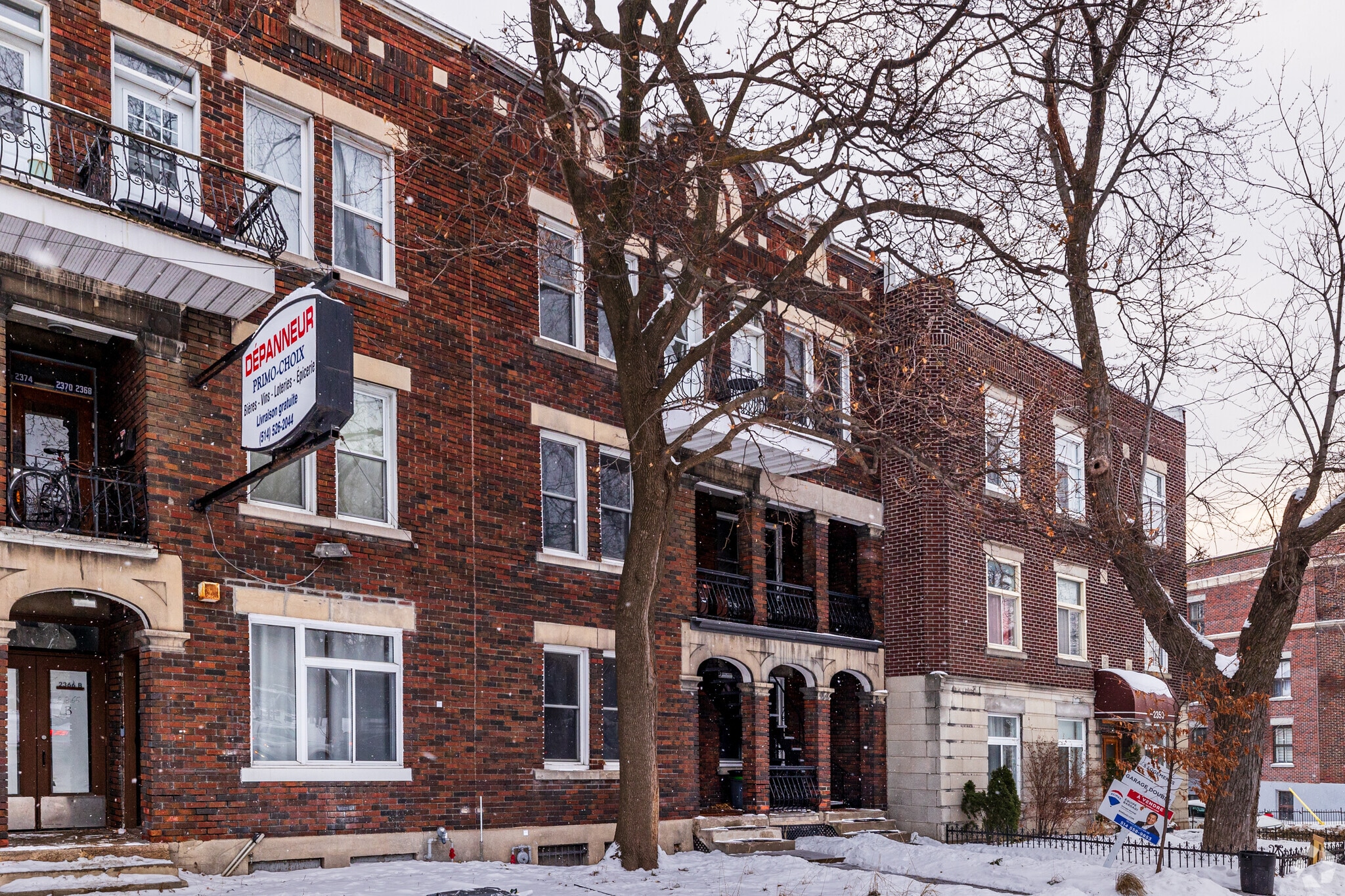 2356-2364 Sherbrooke E, Montréal, QC à vendre Photo principale- Image 1 de 3