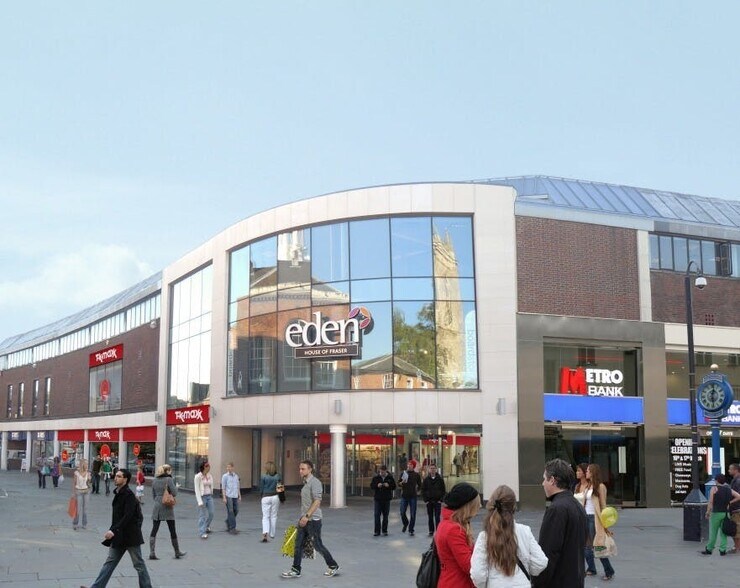 Market Square Mall, High Wycombe for lease - Building Photo - Image 3 of 15