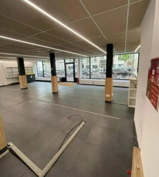 Commerce de détail dans Boulogne-Billancourt à louer - Photo intérieure - Image 2 de 6