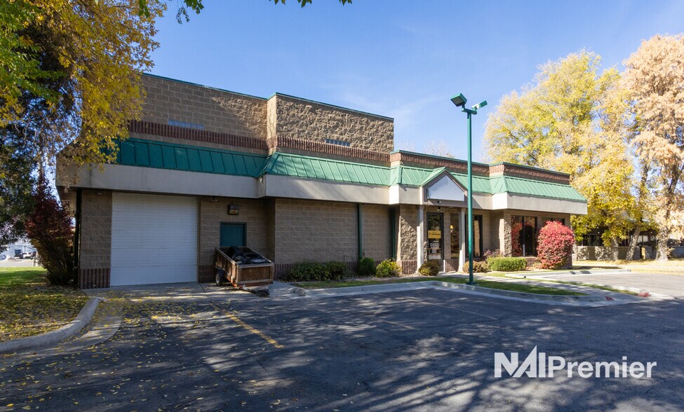 10763 S State St, Sandy, UT à louer - Photo du bâtiment - Image 2 de 14