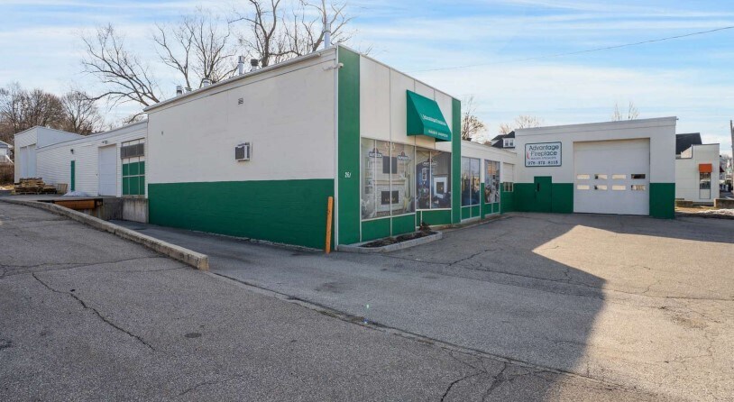 261 Primrose St, Haverhill, MA à vendre - Photo du bâtiment - Image 2 de 6