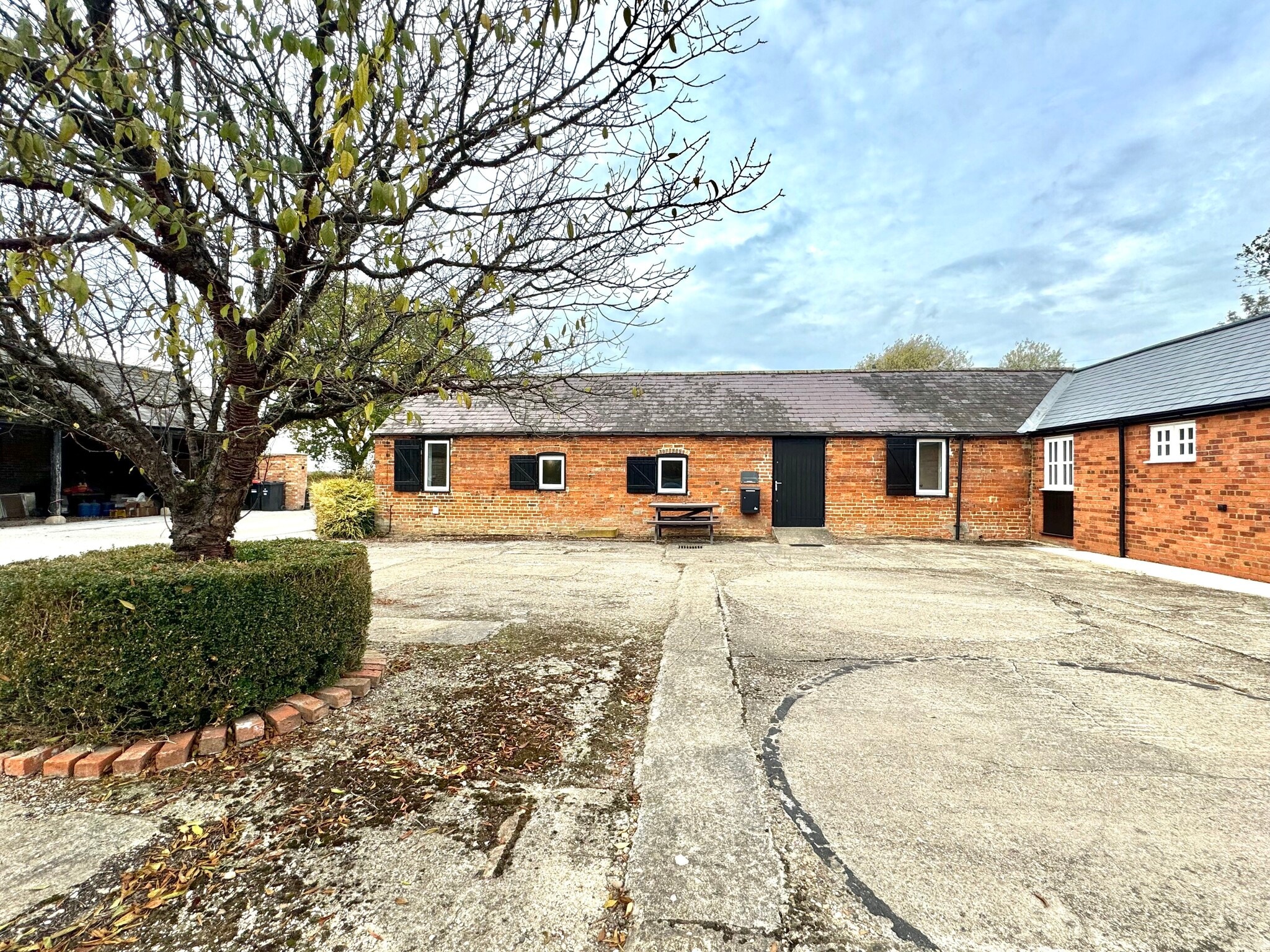 The Cl, Newport Pagnell for lease Building Photo- Image 1 of 6