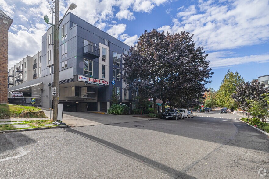 1900 Queen Anne Ave N, Seattle, WA à louer - Photo du bâtiment - Image 2 de 53
