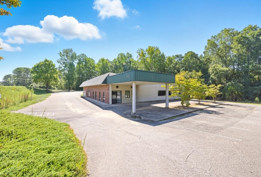 508-514 Canterbury Rd, Kings Mountain, NC for sale - Building Photo - Image 2 of 46