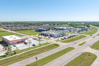 901 E Main St, Yukon, OK - Aérien  Vue de la carte