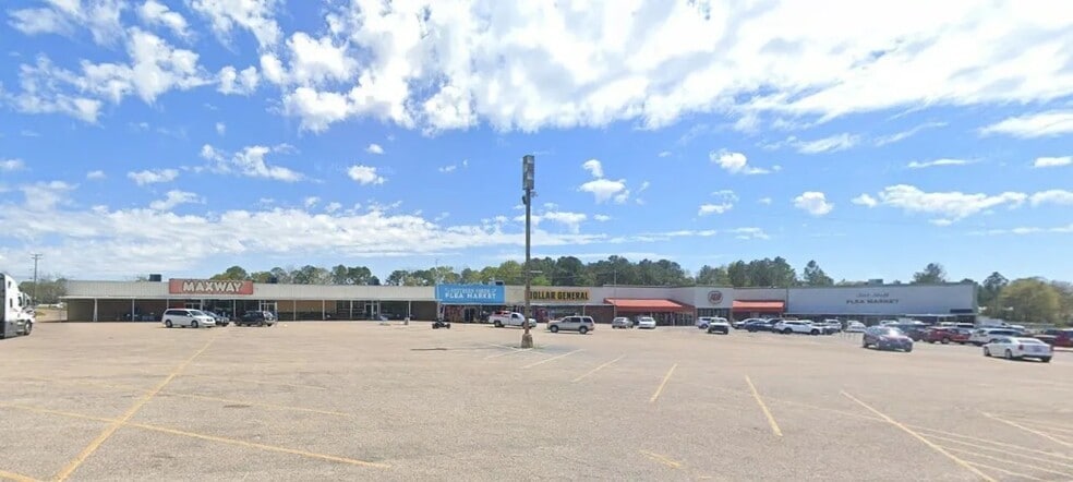 905 E Cummings Ave, Opp, AL for sale - Building Photo - Image 3 of 8