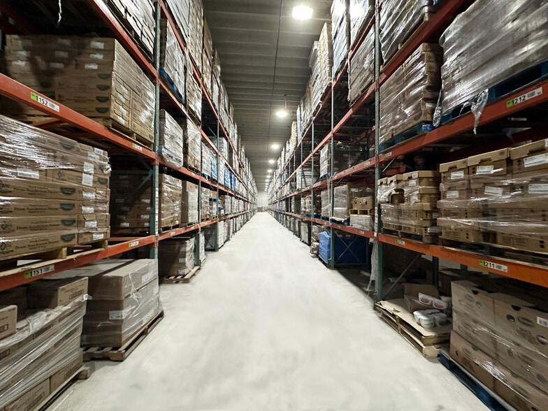 18770 NE 6th Ave, Miami, FL for lease - Interior Photo - Image 2 of 12