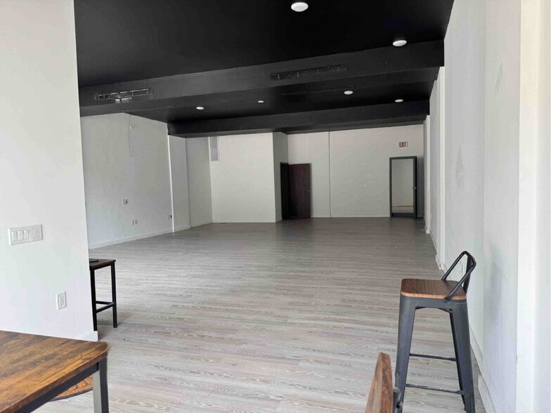 1208-1210 Northern Blvd, Manhasset, NY for lease - Building Photo - Image 3 of 6