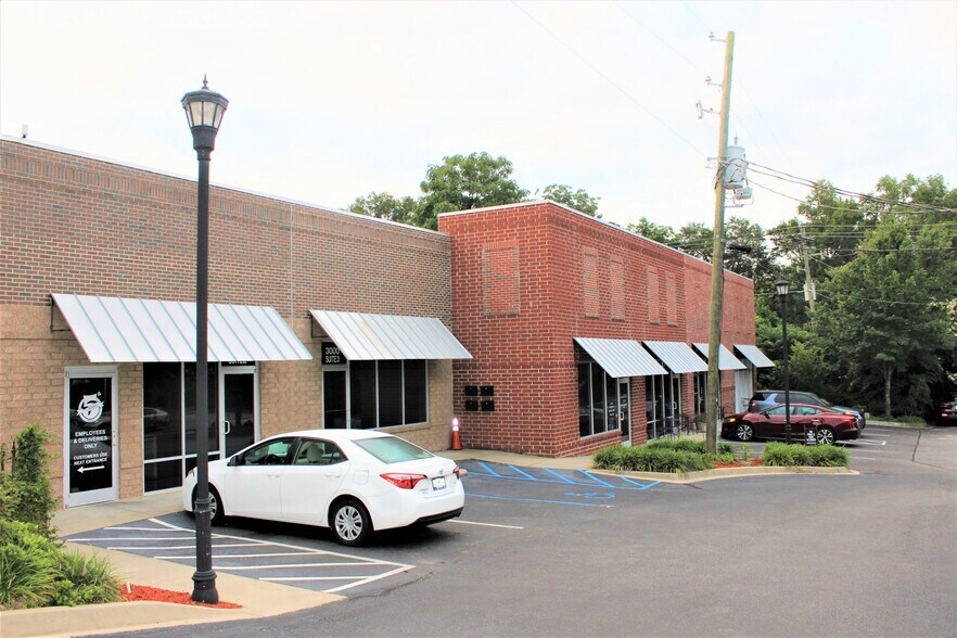 3000 Rosewood Dr, Columbia, SC à louer - Photo du bâtiment - Image 1 de 10