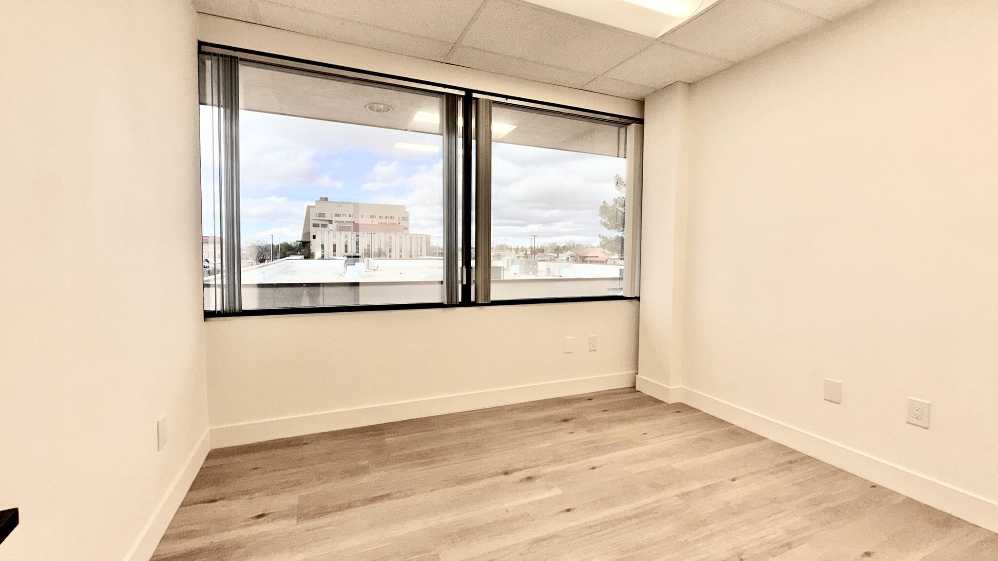 277 E Amador Ave, Las Cruces, NM à louer Photo intérieure- Image 1 de 6