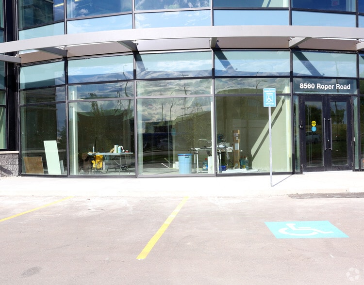8560 Roper Rd, Edmonton, AB for lease - Building Photo - Image 3 of 6