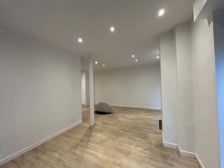 22 Rue Royer-Collard, Paris for lease - Interior Photo - Image 3 of 9