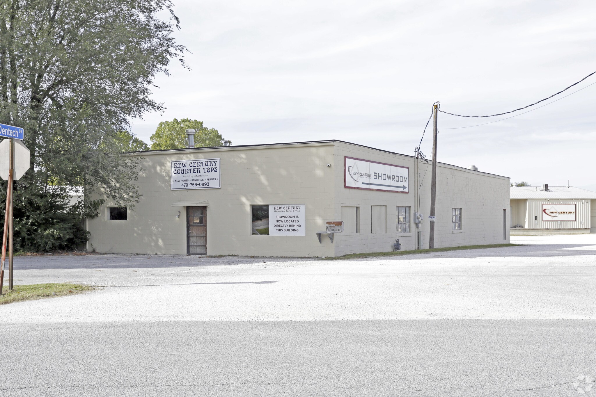 648 Old Wire Rd, Springdale, AR for sale Primary Photo- Image 1 of 4