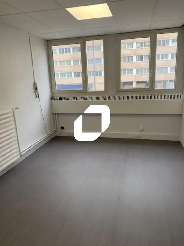 Office in Sèvres for lease Building Photo- Image 1 of 16