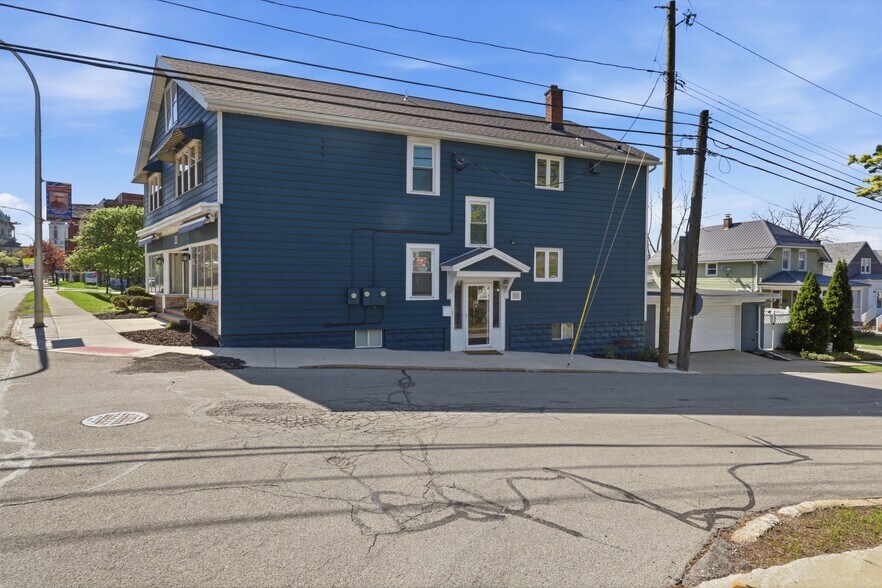 856 Ridge Rd, Lackawanna, NY à vendre - Photo du bâtiment - Image 2 de 41