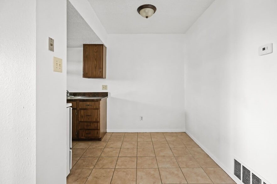 1449 John Ben Shepperd Pky, Odessa, TX for sale - Building Photo - Image 2 of 38