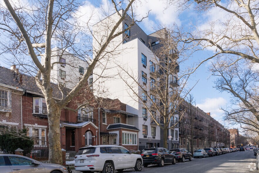 1042 President St, Brooklyn, NY à vendre - Photo du bâtiment - Image 3 de 6