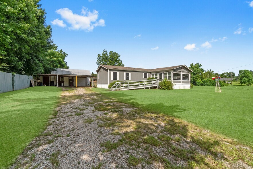 3318 SH-146S, Livingston, TX à vendre - Photo du bâtiment - Image 3 de 47