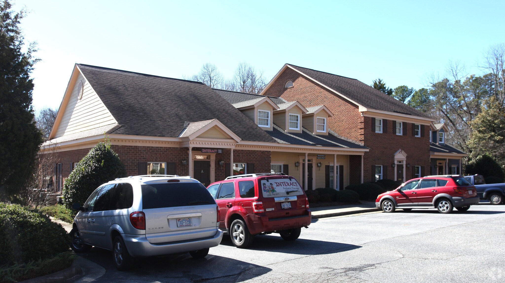 5415 W Friendly Ave, Greensboro, NC à vendre Photo principale- Image 1 de 4