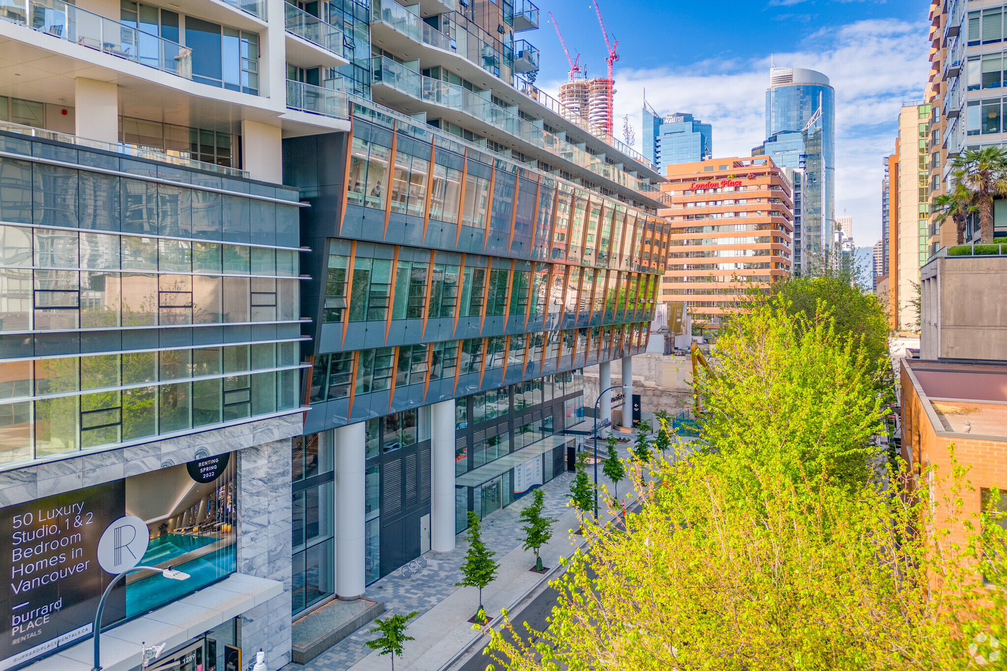 1281 Hornby St, Vancouver, BC à louer Photo du bâtiment- Image 1 de 28