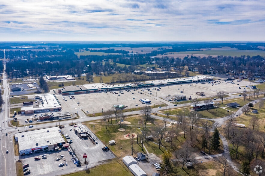 1000 W Broadway, Centralia, IL for lease - Aerial - Image 3 of 27