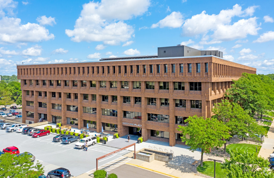 1660 Highway 100 S, Saint Louis Park, MN for sale - Primary Photo - Image 1 of 1