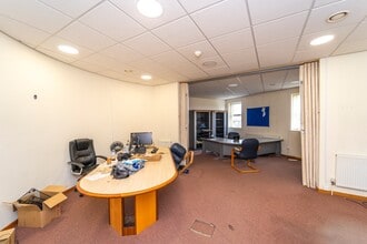 92-94 Gipsy Ln, Leicester for lease Interior Photo- Image 2 of 7