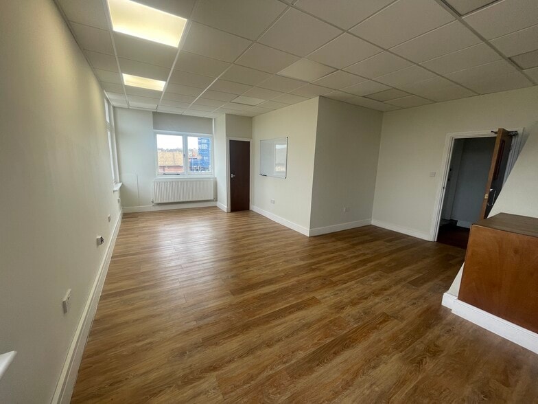 London Rd, Maidstone for lease - Building Photo - Image 3 of 8