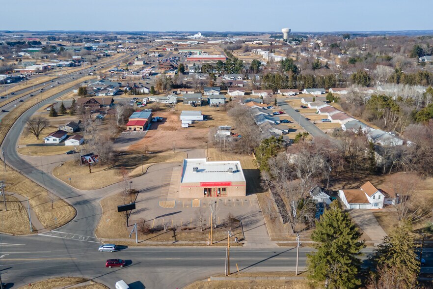 2316 Vine St, Eau Claire, WI à louer - Photo du bâtiment - Image 3 de 4