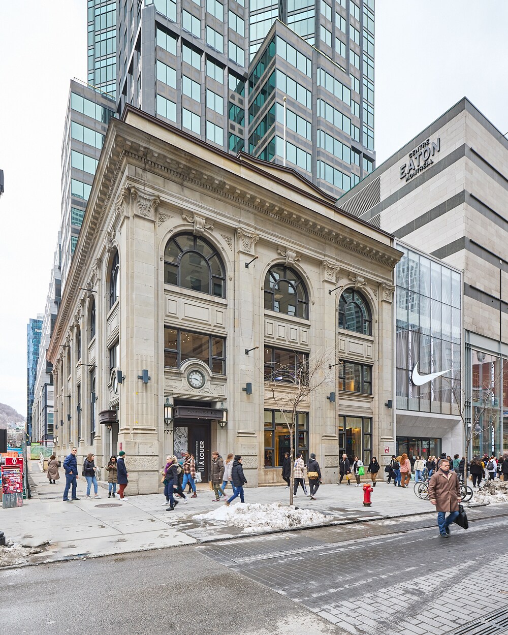 777 Rue Sainte-Catherine O, Montréal, QC à vendre Photo du bâtiment- Image 1 de 1