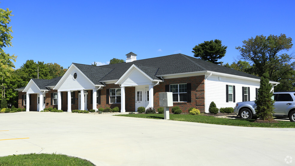 36591 Center Ridge Rd, North Ridgeville, OH à vendre - Photo principale - Image 1 de 1