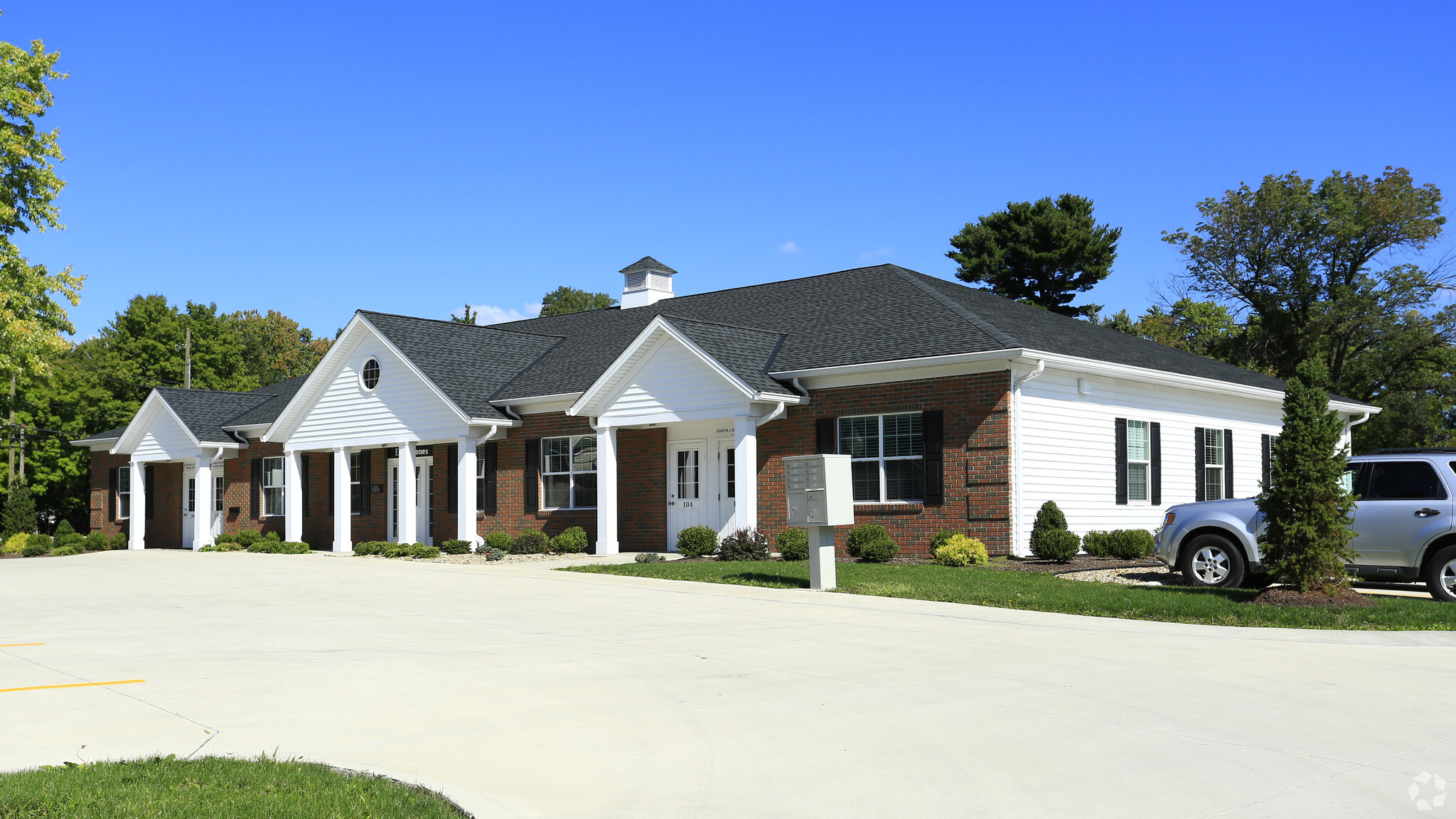 36591 Center Ridge Rd, North Ridgeville, OH à vendre Photo principale- Image 1 de 1