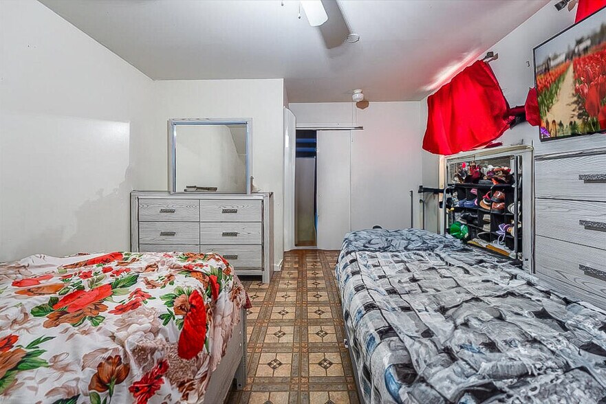 115 34th St, Union City, NJ à vendre - Photo du bâtiment - Image 3 de 24