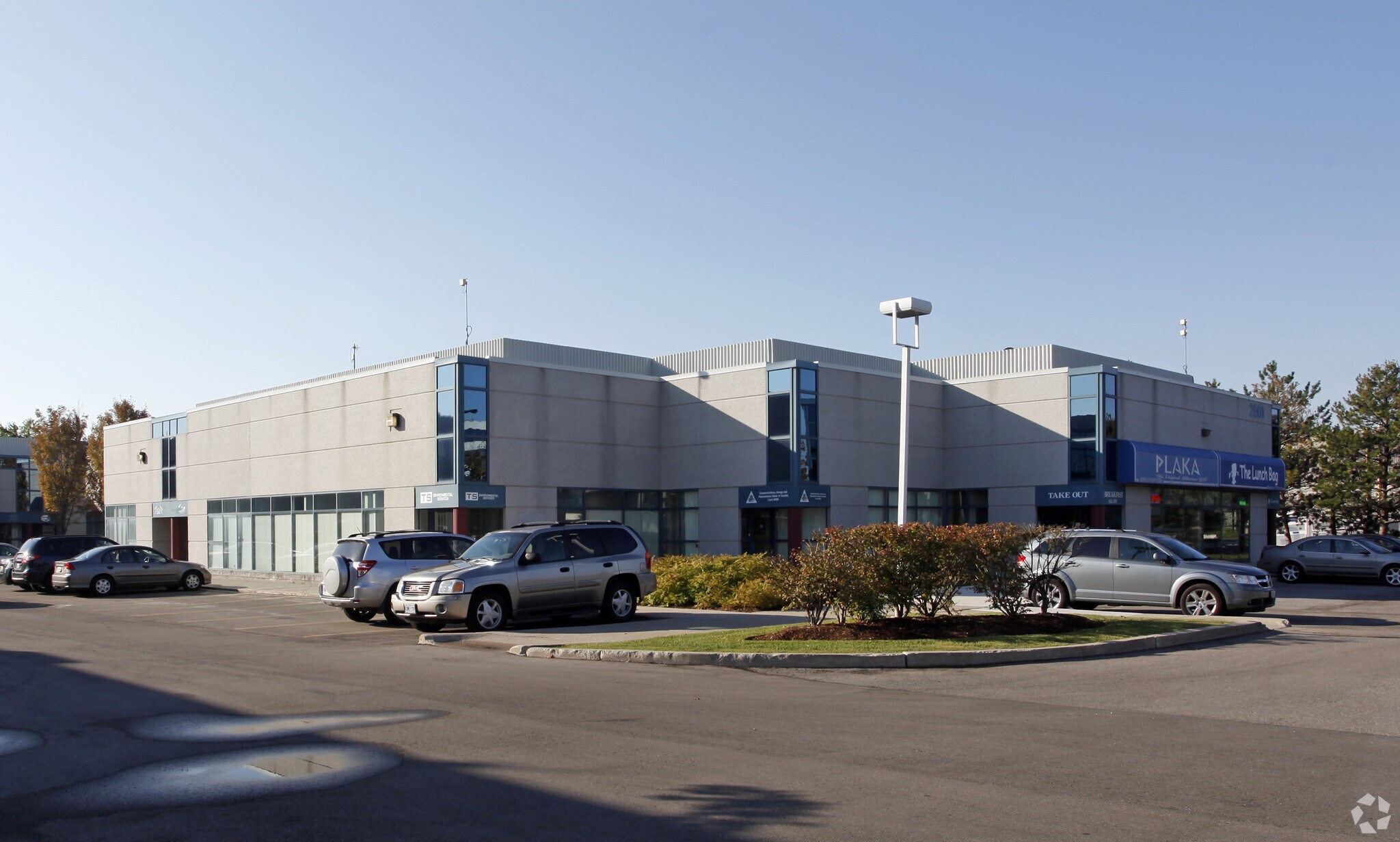 2601 Matheson Blvd E, Mississauga, ON à vendre Photo principale- Image 1 de 1