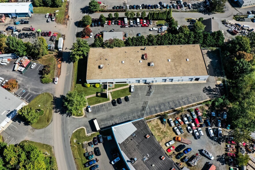 8197 Euclid Ct, Manassas Park, VA à louer - Photo du bâtiment - Image 3 de 72