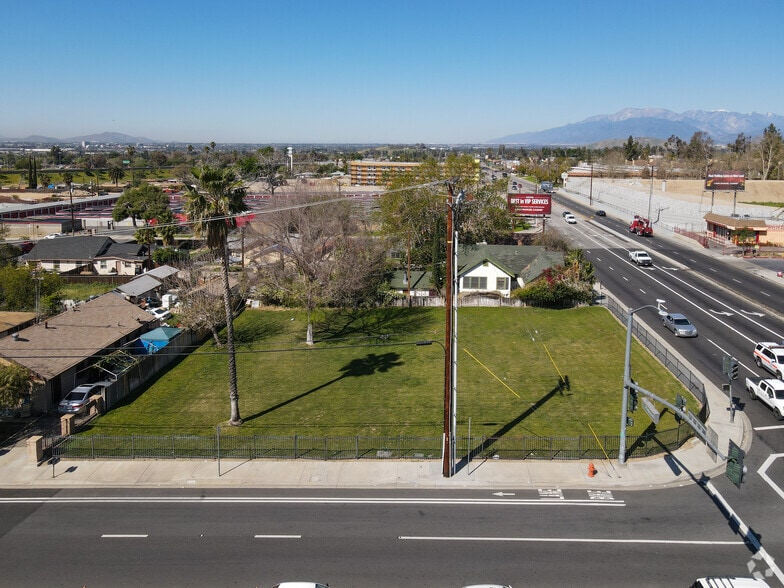 2659 East Highland Avenue, Highland, CA for sale - Aerial - Image 2 of 23