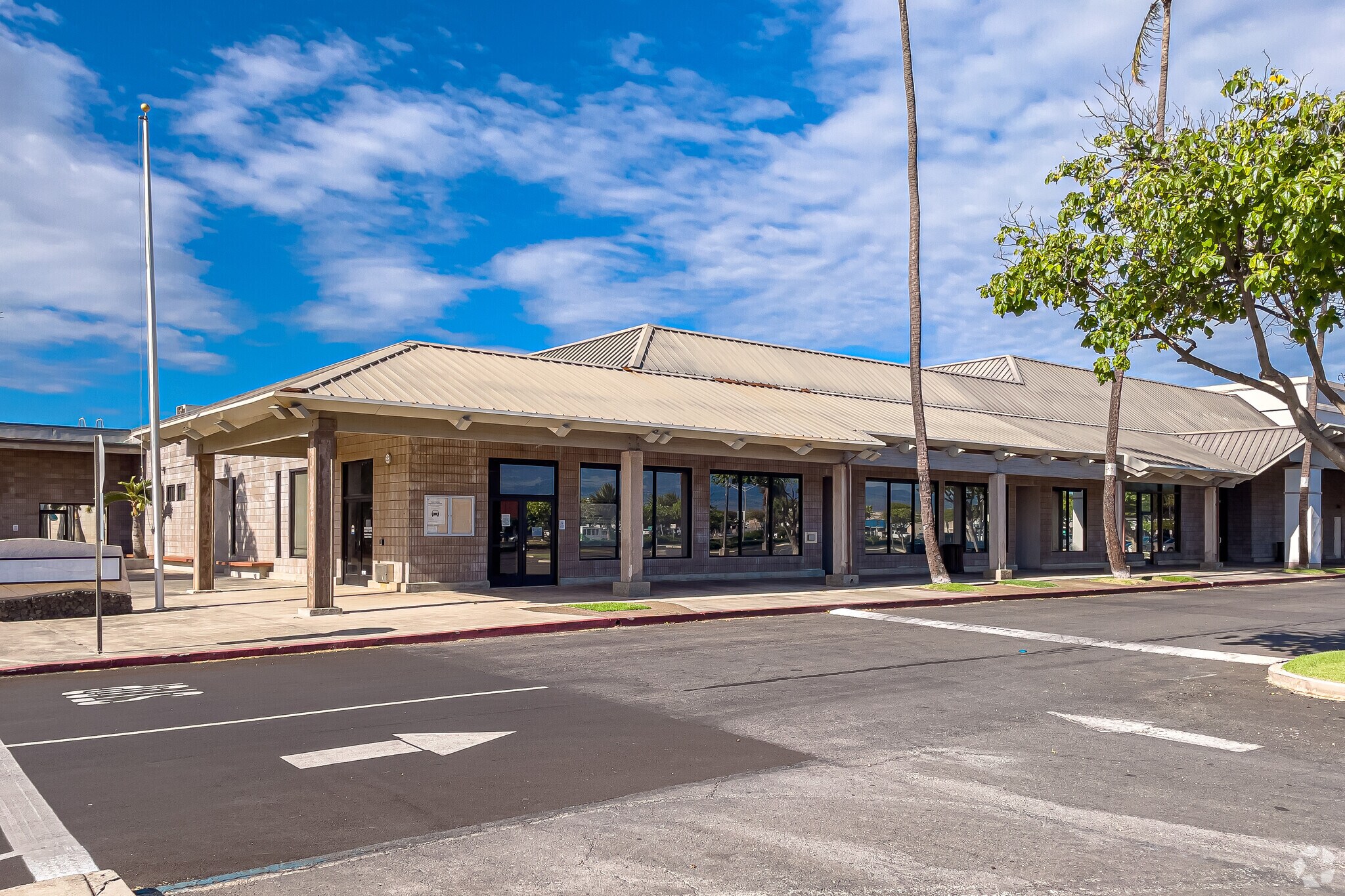70 E Kaahumanu Ave, Kahului, HI à louer Photo du bâtiment- Image 1 de 10