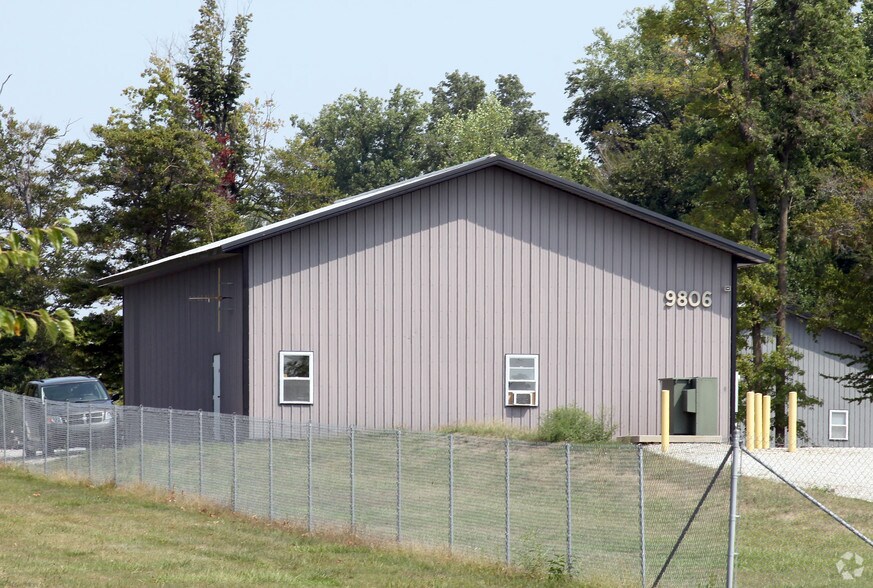 9806 Rawles Ave, Indianapolis, IN à vendre - Photo principale - Image 1 de 2