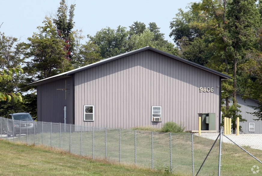 9806 Rawles Ave, Indianapolis, IN for sale - Primary Photo - Image 1 of 2
