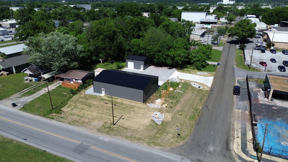 3119 N Hawthorne St, Chattanooga, TN à louer - Photo du bâtiment - Image 2 de 8