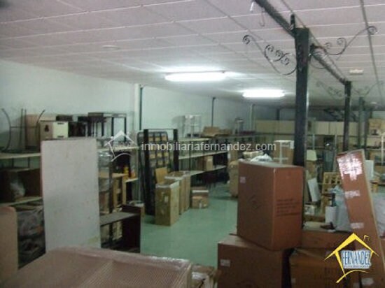 Industriel dans Cáceres, Cáceres à vendre - Photo du bâtiment - Image 2 de 12