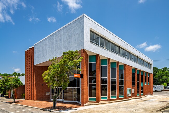 More details for 130 N Steele St, Sanford, NC - Office for Lease