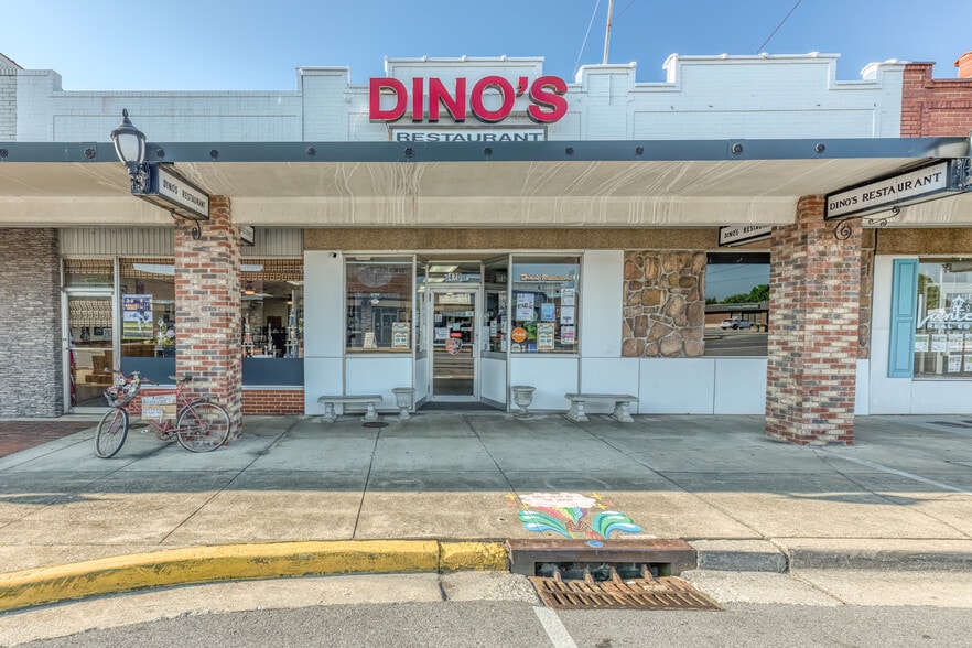 420 E Elk Ave, Elizabethton, TN for sale - Building Photo - Image 1 of 53
