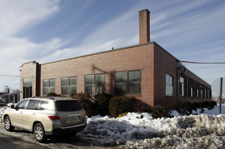 189 Georgia Ave, Providence, RI à louer - Photo du bâtiment - Image 2 de 5
