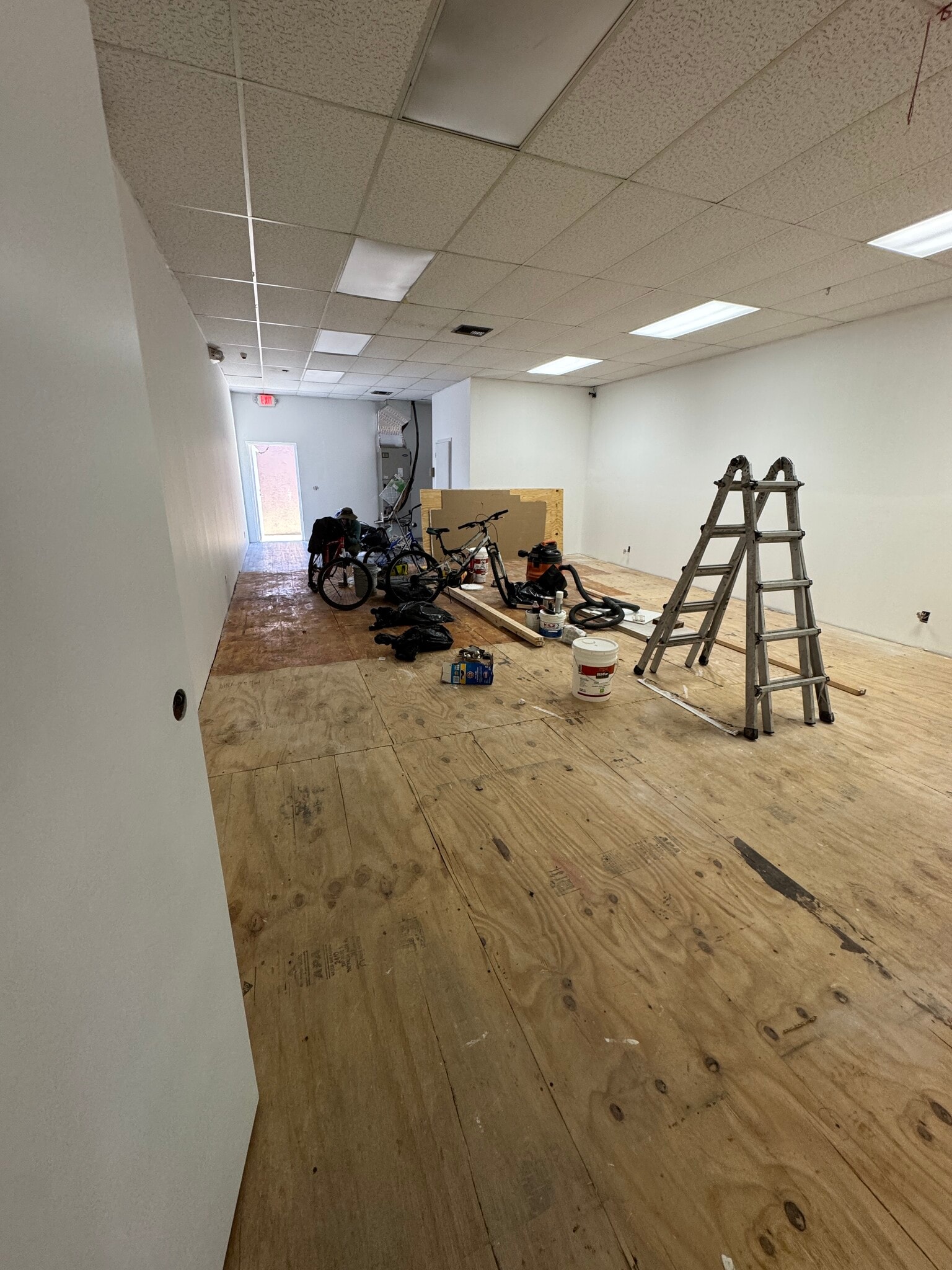 4455-4485 N State Road 7, Lauderdale Lakes, FL à louer Photo intérieure- Image 1 de 4