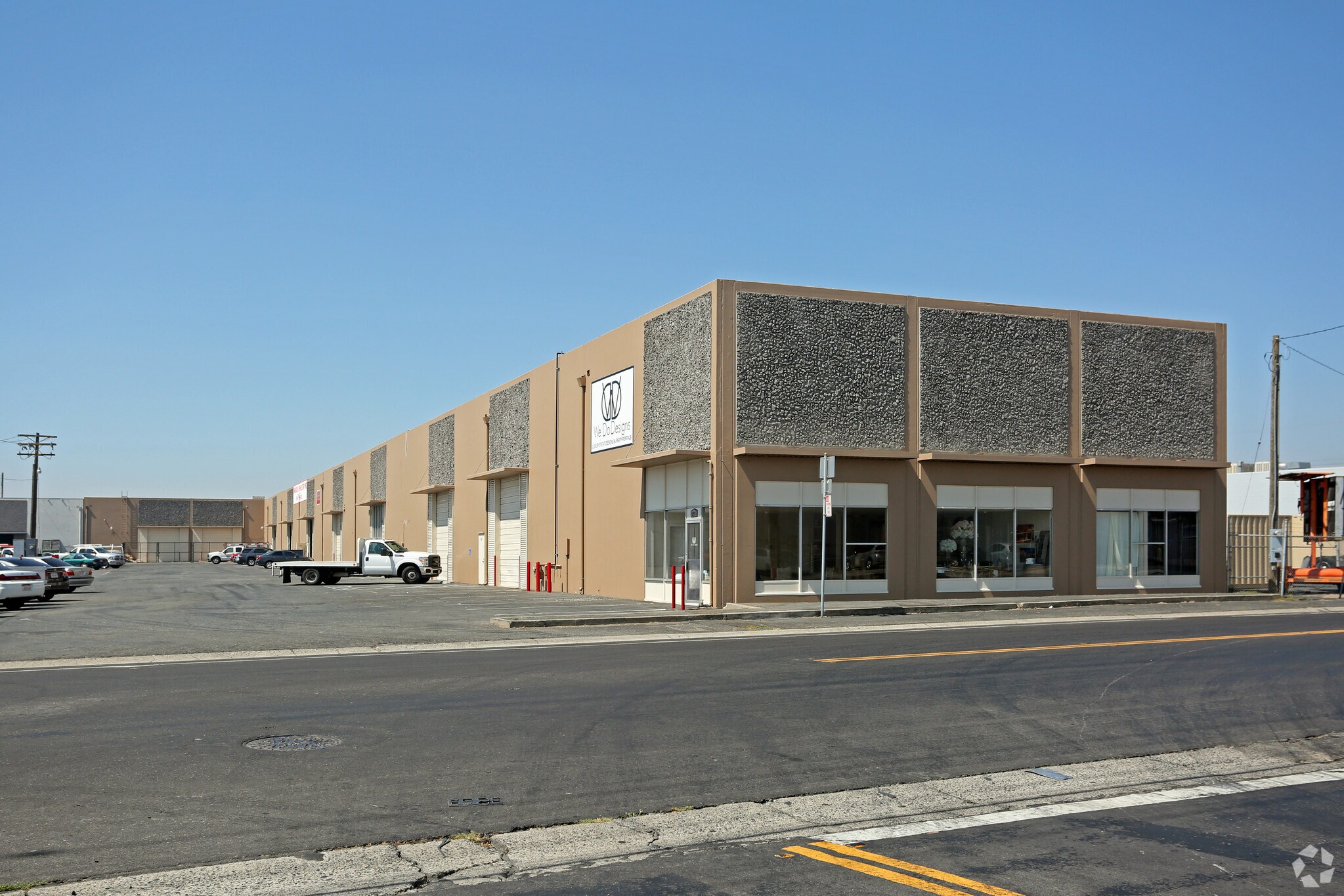 2151 Blumenfeld Dr, Sacramento, CA for lease Primary Photo- Image 1 of 11