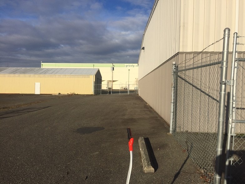 1908 Kentucky St, Bellingham, WA for lease - Building Photo - Image 2 of 12
