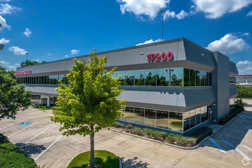 17200 SH 249, Houston, TX for lease - Building Photo - Image 2 of 16