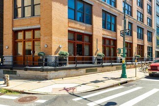 Plus de détails pour 533 Canal St, New York, NY - Commerce de détail à louer