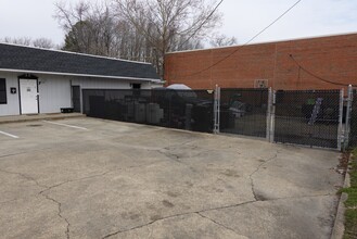 1806 Hayward Ave, Chesapeake, VA à vendre Photo intérieure- Image 1 de 10